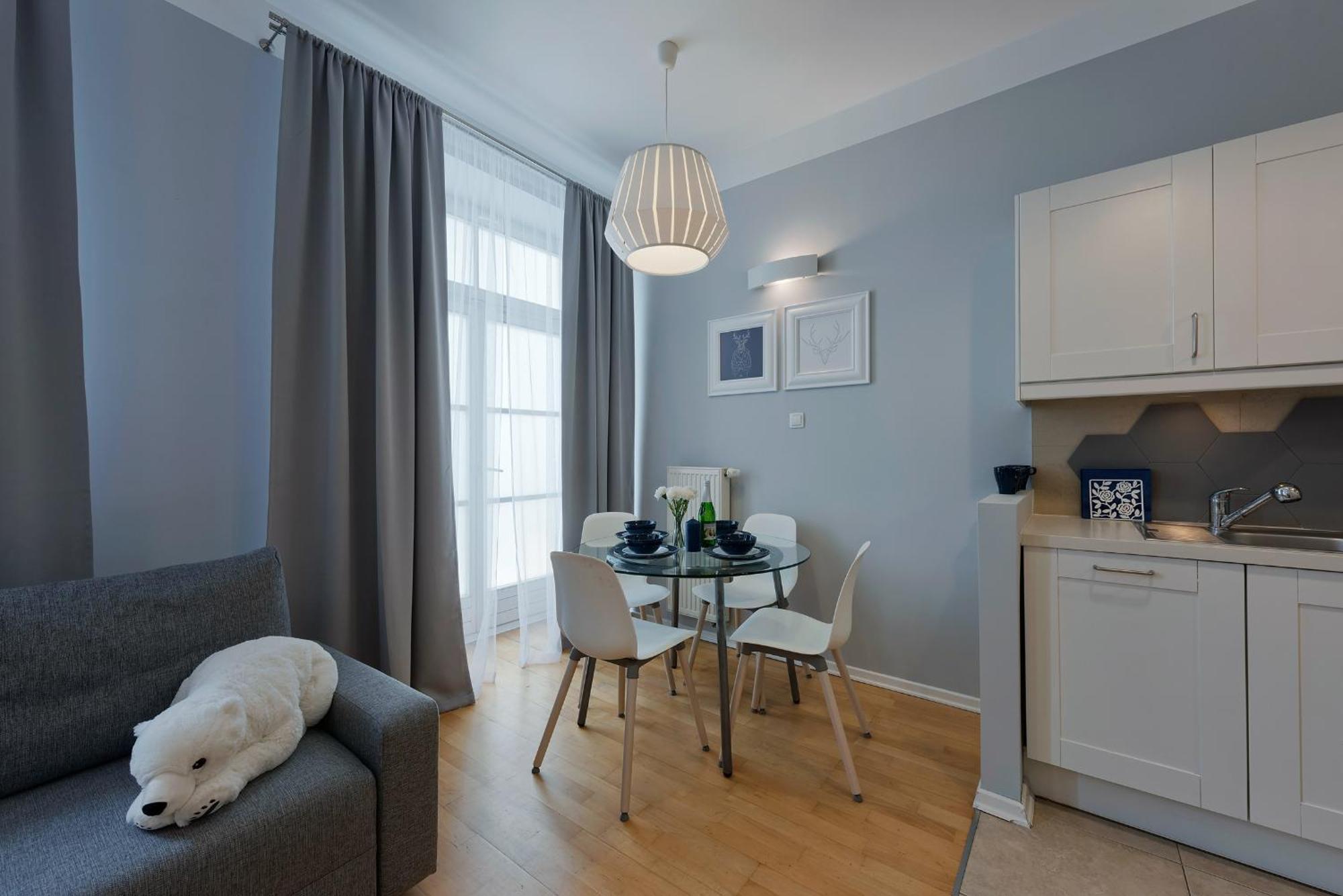 Aurora Apartments - Old Town Краків Екстер'єр фото